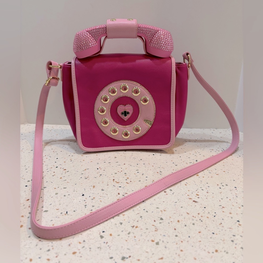 Betsey Johnson Pink Retro Telephone Crossbody Bag โโ Working Handset - Picture 3 of 16